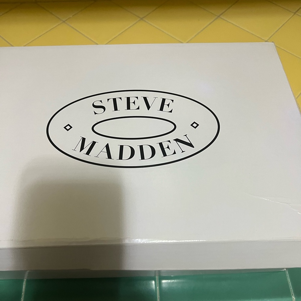 Steve Madden black Nubuk